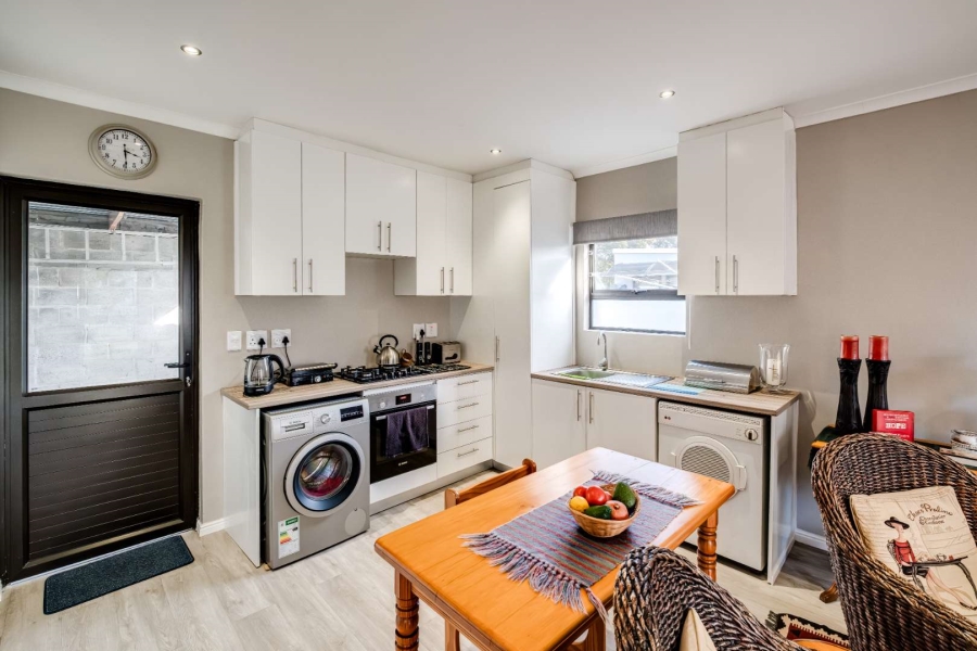 5 Bedroom Property for Sale in Kirstenhof Western Cape